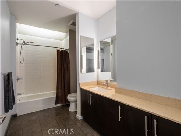133 The Promenade 319, Long Beach CA 90802