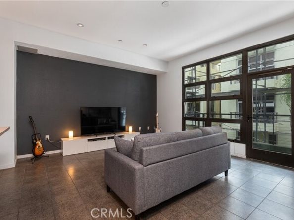 133 The Promenade 319, Long Beach CA 90802