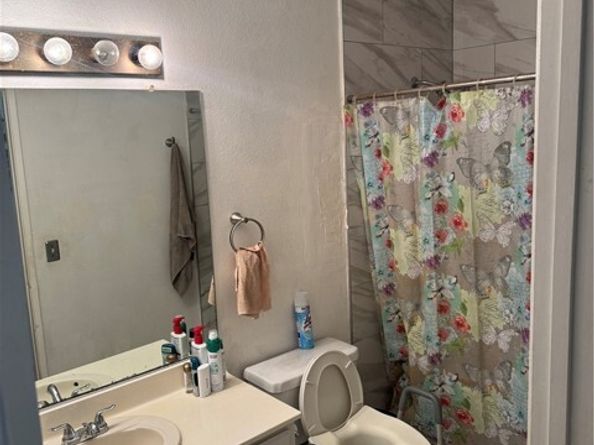 14222 Filmore, Arleta (los Angeles) CA 91331