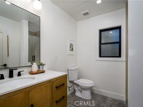 223 Howland Canal, Venice (los Angeles) CA 90291