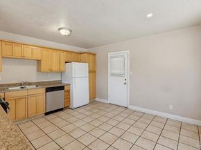 220 Calle Primera, San Ysidro (san Diego) CA 92173