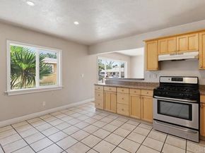 220 Calle Primera, San Ysidro (san Diego) CA 92173