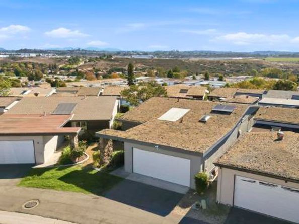 3890 Vista Campana 39, Oceanside CA 92057