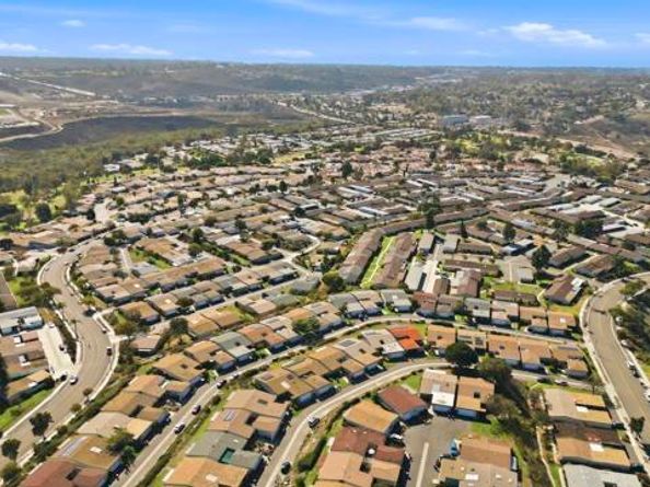 3890 Vista Campana 39, Oceanside CA 92057