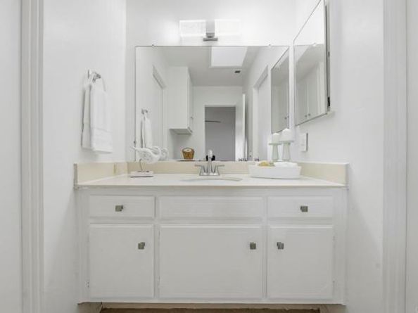 3890 Vista Campana 39, Oceanside CA 92057