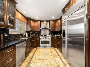 10610 Oak Tree Way, Sunland (los Angeles) CA 91040