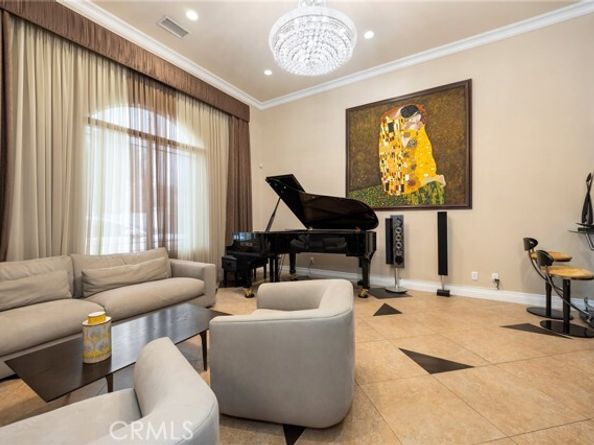 10610 Oak Tree Way, Sunland (los Angeles) CA 91040