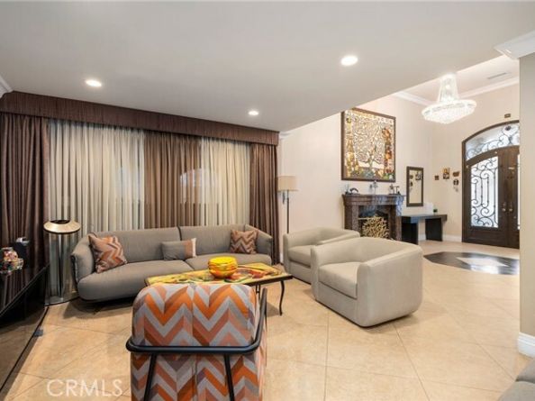 10610 Oak Tree Way, Sunland (los Angeles) CA 91040