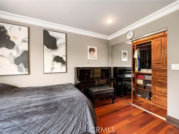 10610 Oak Tree Way, Sunland (los Angeles) CA 91040