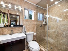 10610 Oak Tree Way, Sunland (los Angeles) CA 91040
