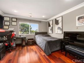 10610 Oak Tree Way, Sunland (los Angeles) CA 91040