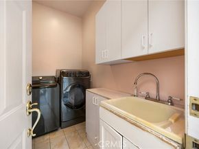 10610 Oak Tree Way, Sunland (los Angeles) CA 91040