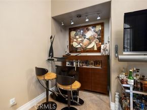 10610 Oak Tree Way, Sunland (los Angeles) CA 91040