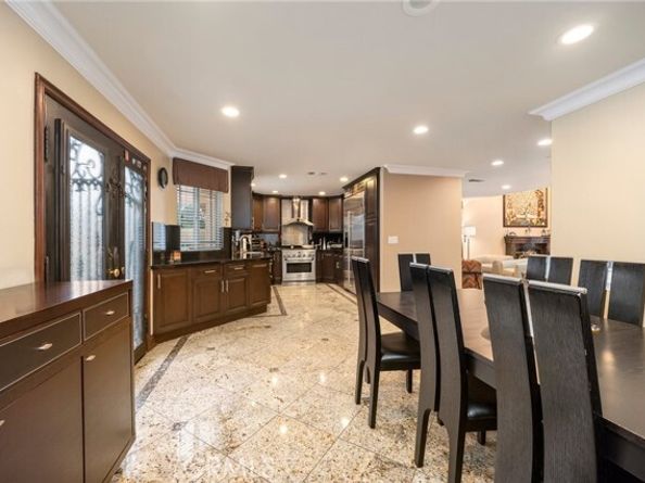 10610 Oak Tree Way, Sunland (los Angeles) CA 91040