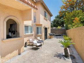 10610 Oak Tree Way, Sunland (los Angeles) CA 91040