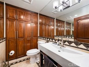 10610 Oak Tree Way, Sunland (los Angeles) CA 91040