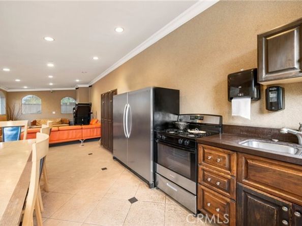 10610 Oak Tree Way, Sunland (los Angeles) CA 91040