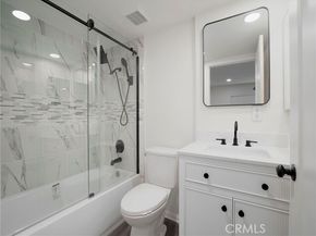 9038 Orion Avenue 209, North Hills (los Angeles) CA 91343
