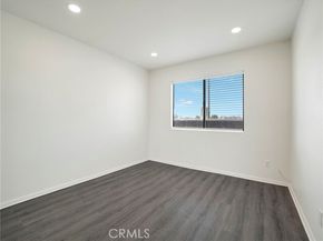 9038 Orion Avenue 209, North Hills (los Angeles) CA 91343