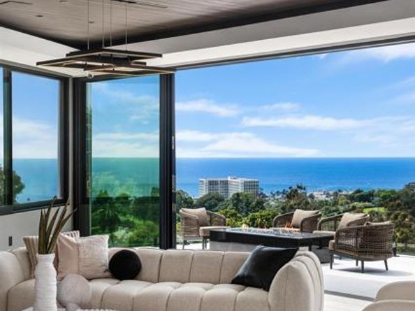 6627 Muirlands Dr, La Jolla (san Diego) CA 92037