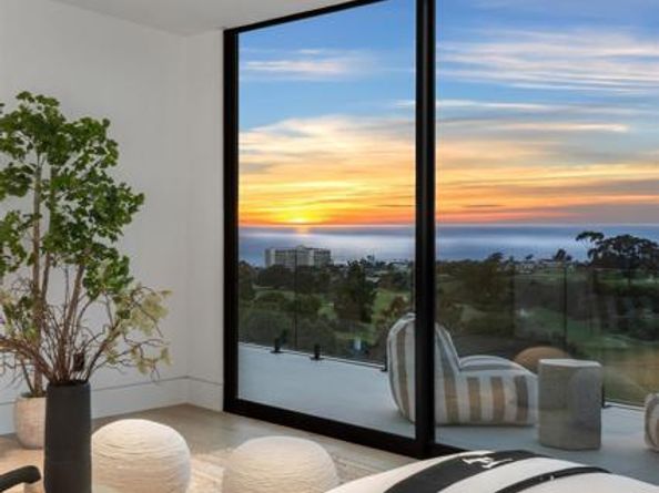 6627 Muirlands Dr, La Jolla (san Diego) CA 92037