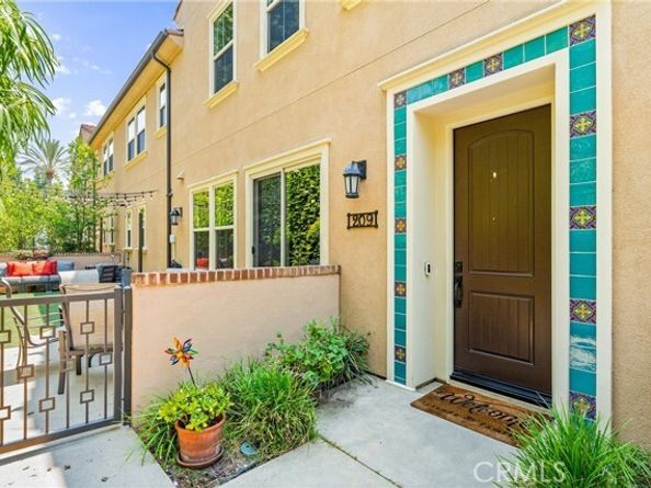 209 El Paseo, Lake Forest (el Toro) CA 92610