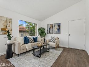 23371 La Crescenta, Mission Viejo CA 92691