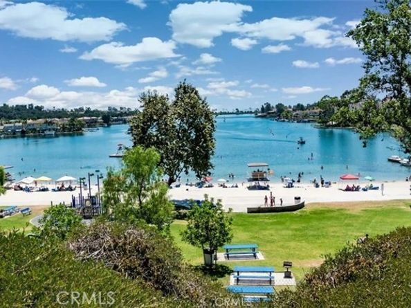 23371 La Crescenta, Mission Viejo CA 92691