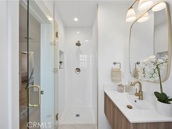 4254 W 58th Place, Los Angeles CA 90043