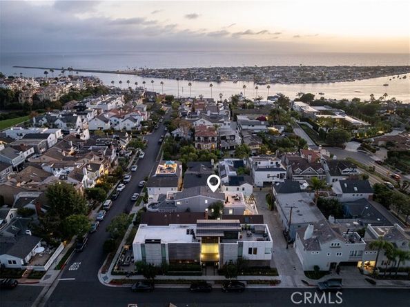 433 Acacia, Corona Del Mar (newport Beach) CA 92625