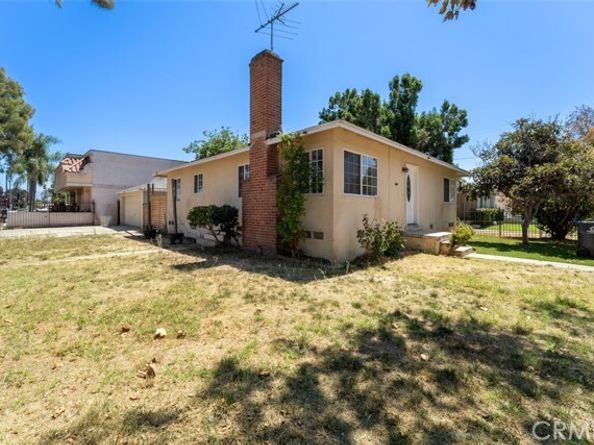 2101 S Sycamore, Santa Ana CA 92707