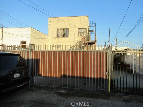 8927 S Western Avenue, Los Angeles CA 90047