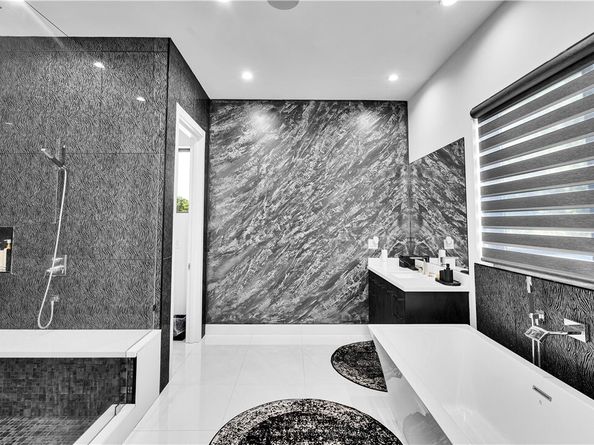 9218 Encino Avenue, Northridge (los Angeles) CA 91325