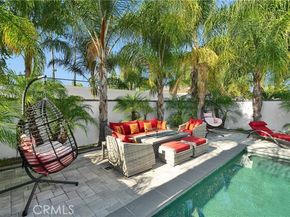 9218 Encino Avenue, Northridge (los Angeles) CA 91325