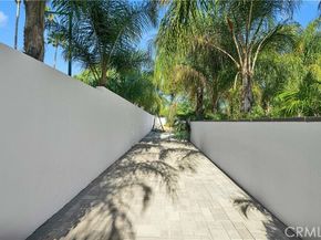 9218 Encino Avenue, Northridge (los Angeles) CA 91325