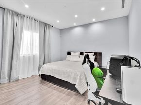 9218 Encino Avenue, Northridge (los Angeles) CA 91325