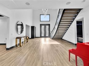 9218 Encino Avenue, Northridge (los Angeles) CA 91325