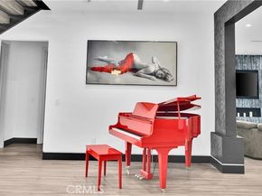 9218 Encino Avenue, Northridge (los Angeles) CA 91325