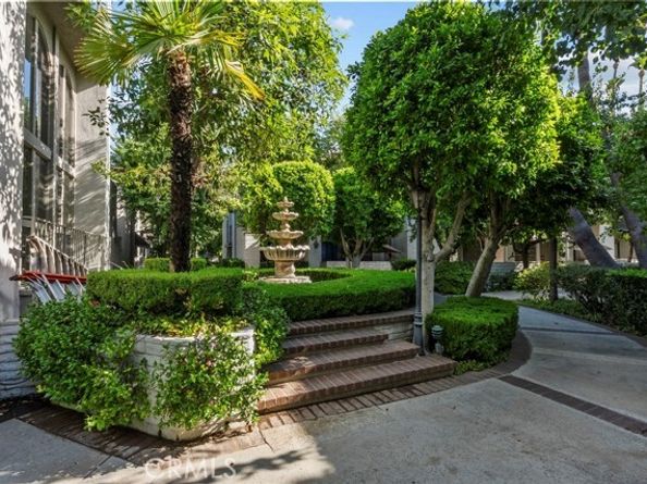5305 White Oak Avenue K, Encino (los Angeles) CA 91316