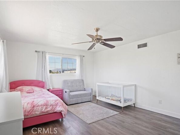 9021 Oneida Avenue, Sun Valley (los Angeles) CA 91352