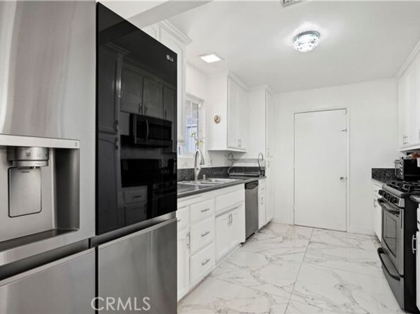 9021 Oneida Avenue, Sun Valley (los Angeles) CA 91352