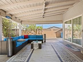 9021 Oneida Avenue, Sun Valley (los Angeles) CA 91352
