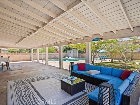 9021 Oneida Avenue, Sun Valley (los Angeles) CA 91352
