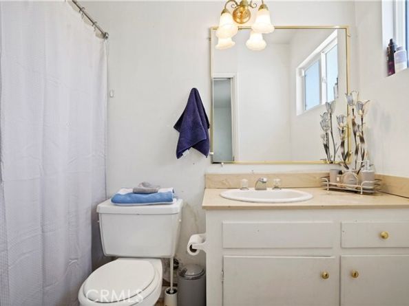 9021 Oneida Avenue, Sun Valley (los Angeles) CA 91352