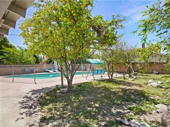 9021 Oneida Avenue, Sun Valley (los Angeles) CA 91352
