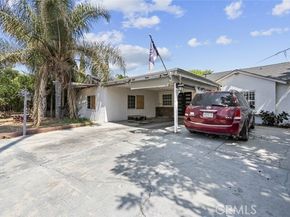 8134 Baird Avenue, Reseda (los Angeles) CA 91335