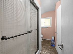 8134 Baird Avenue, Reseda (los Angeles) CA 91335