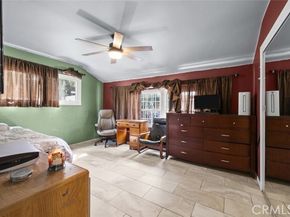 8134 Baird Avenue, Reseda (los Angeles) CA 91335