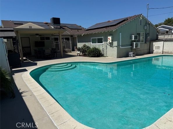 7232 Katherine Avenue, Van Nuys (los Angeles) CA 91405