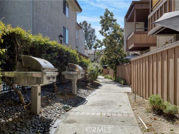 15155 Sherman Way 14, Van Nuys (los Angeles) CA 91405